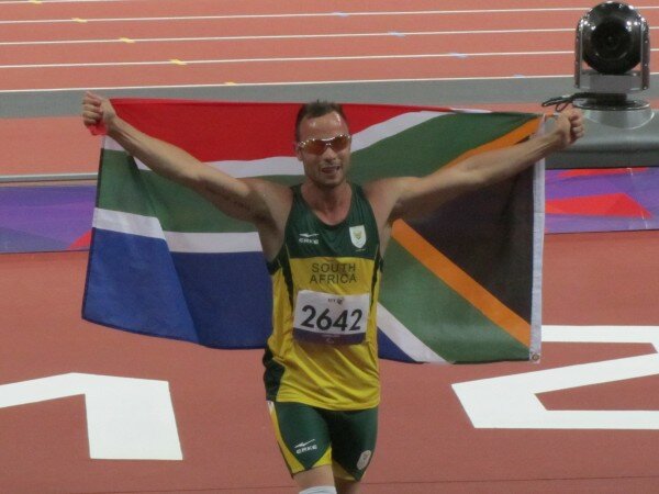 Apple assisting SA police over Pistorius phone