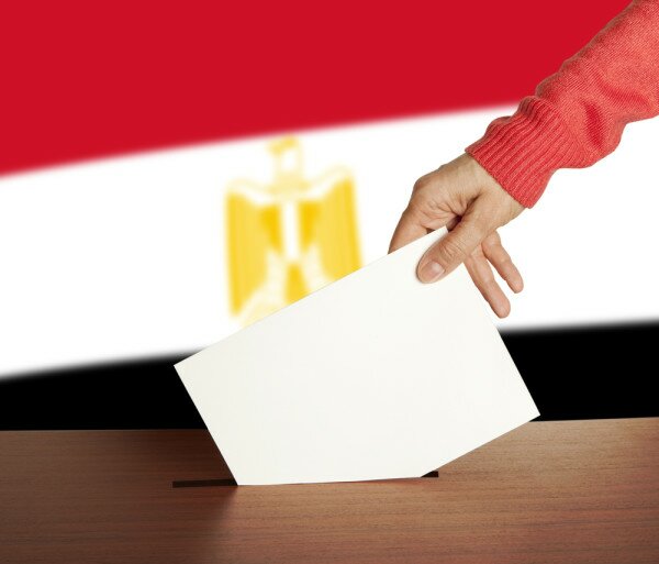 Egypt providing embassies with e-readers for diaspora voting